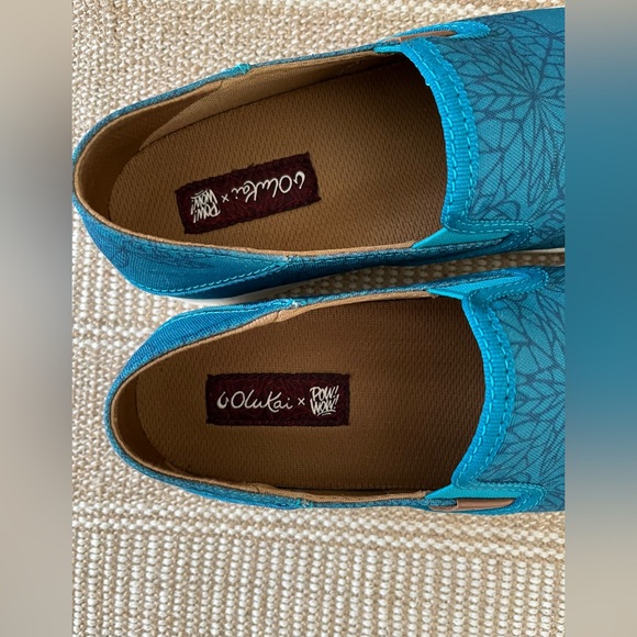 Olukai Women. Size: 7.5 Color: Teal - Picture 9 of 12